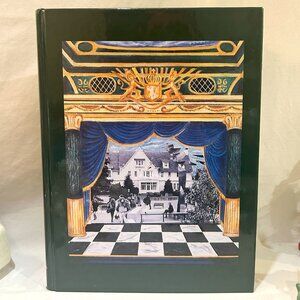 HOFSTRA UNIVERSITY 1993 Yearbook NEXUS Hempstead NY Edited Erin Foote